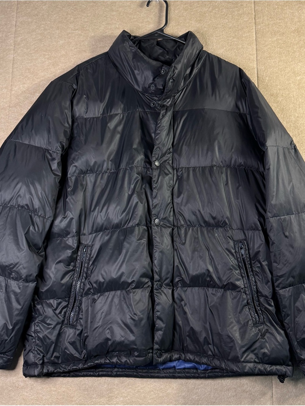 American Eagle Men’s XL Black Puffer Jacket Blue Lining Winter Coat
